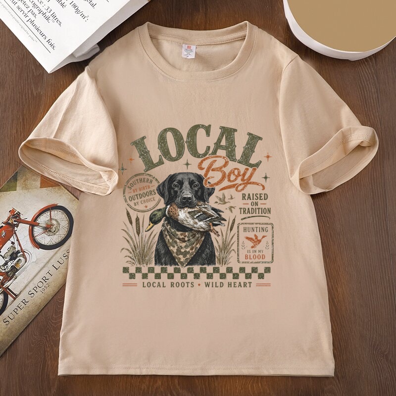 Koszulki z grafiką „Local Boy  – Outdoor Hunting Graphic Tees recenzja i cena
